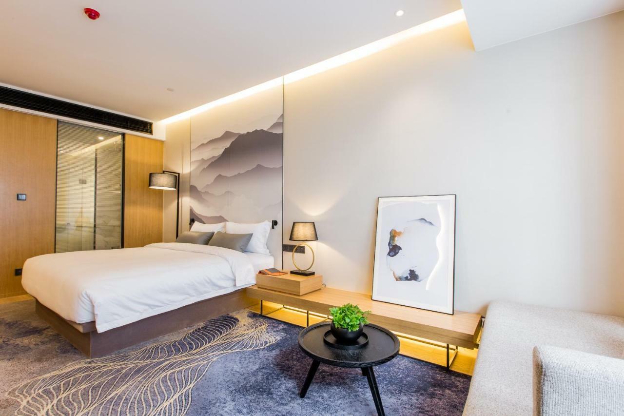 Howard Johnson By Wyndham Life Zhuoyuan Ningbo Exterior photo